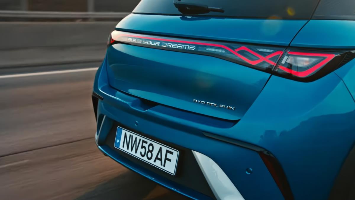 BYD Dolphin (8).jpg