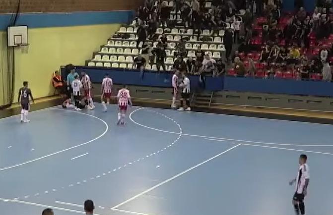 Partizan - Crvena zvezda futsal derbi sukob 3.jpeg