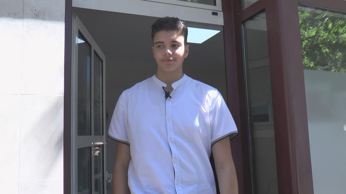 1766321279gornji-milanovac-lazar-donirao-kosu-fotorina (6).jpg