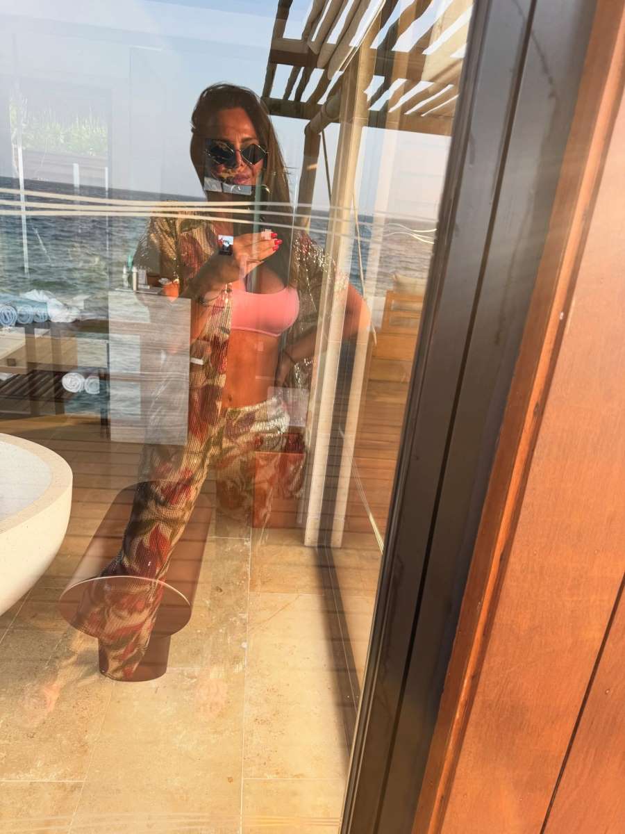 sf__fashion__style_3793026489026108446's2025-12-22-9.6.752 story.jpg