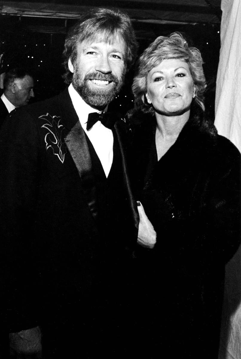 Čak Noris sa prvom suprugom Dajan Holoček