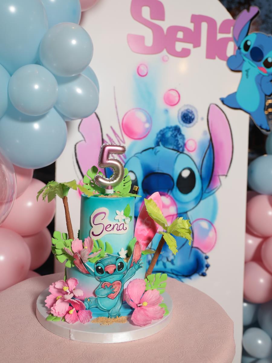 Ana Sević ćerki Seni proslavila rođendan