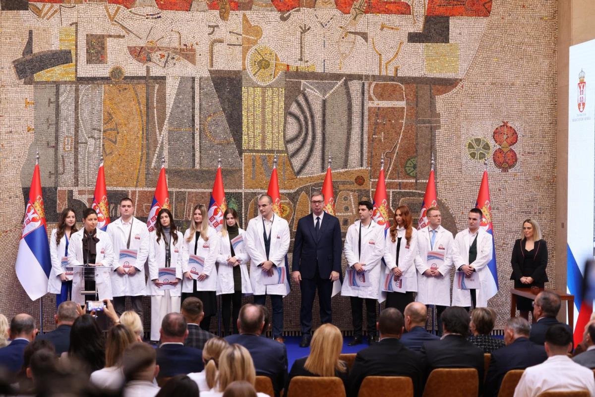 Aleksandar Vučić (4).jpeg