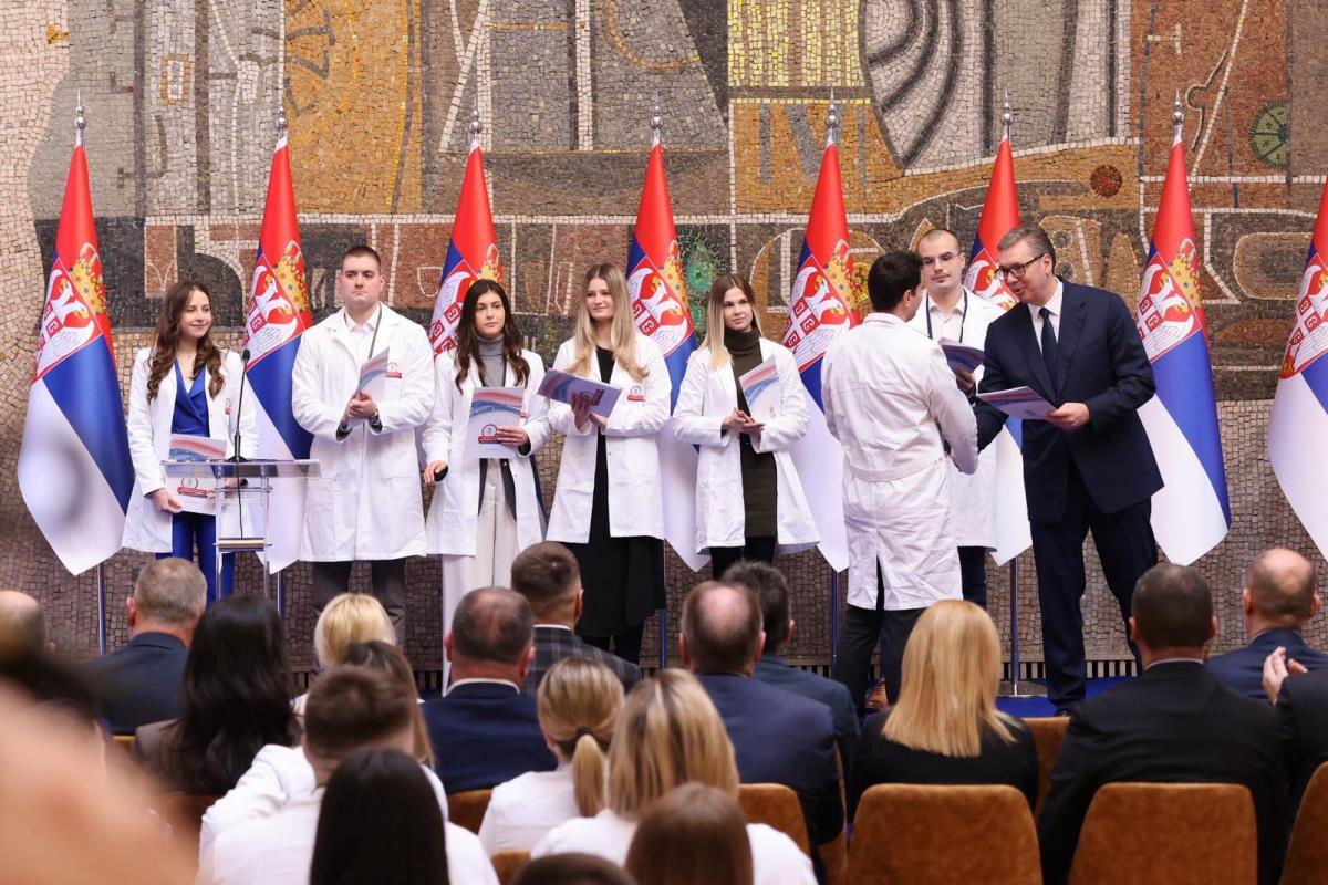 Aleksandar Vučić (6).jpeg