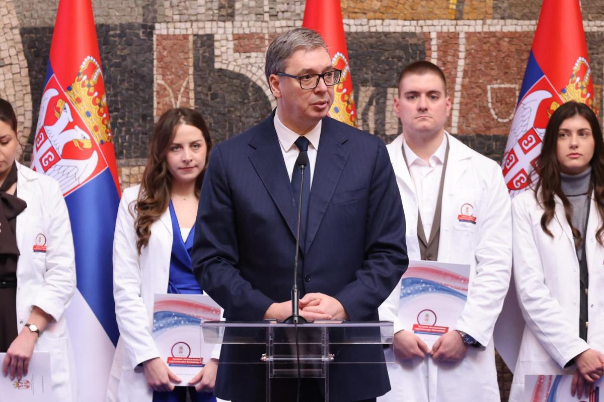 Aleksadnar Vučić (1).jpeg