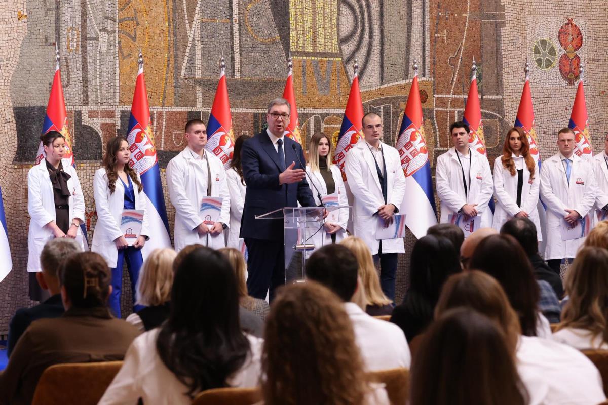 Aleksandar Vučić (4).jpeg