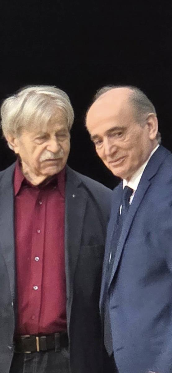 1 NASLOVNA FOTO SASA VUJIC.JPG