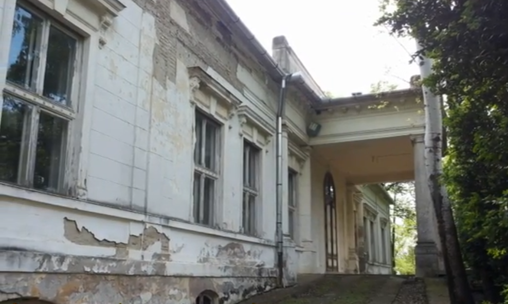 Dvorac Sokolac (7).png