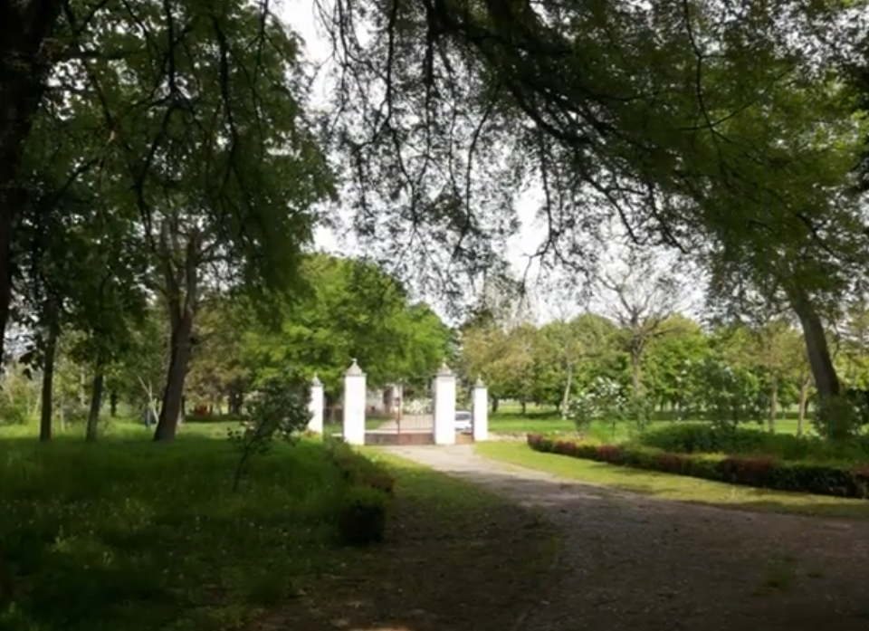 Dvorac Sokolac (2).png