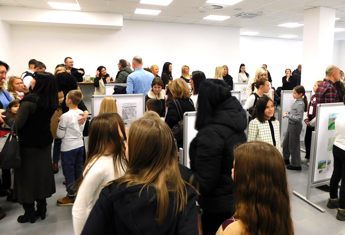 LOZNICA - Poseta.jpg