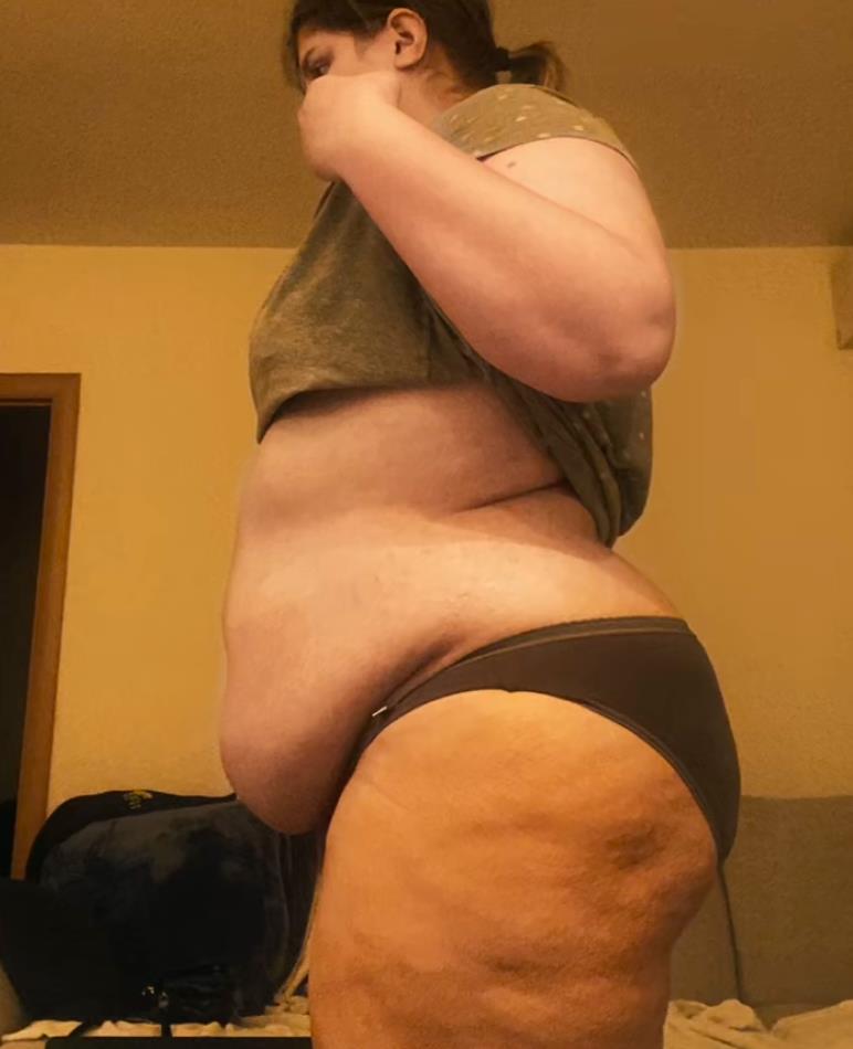 Milica Đukanović pre gubitka kilograma (3).png