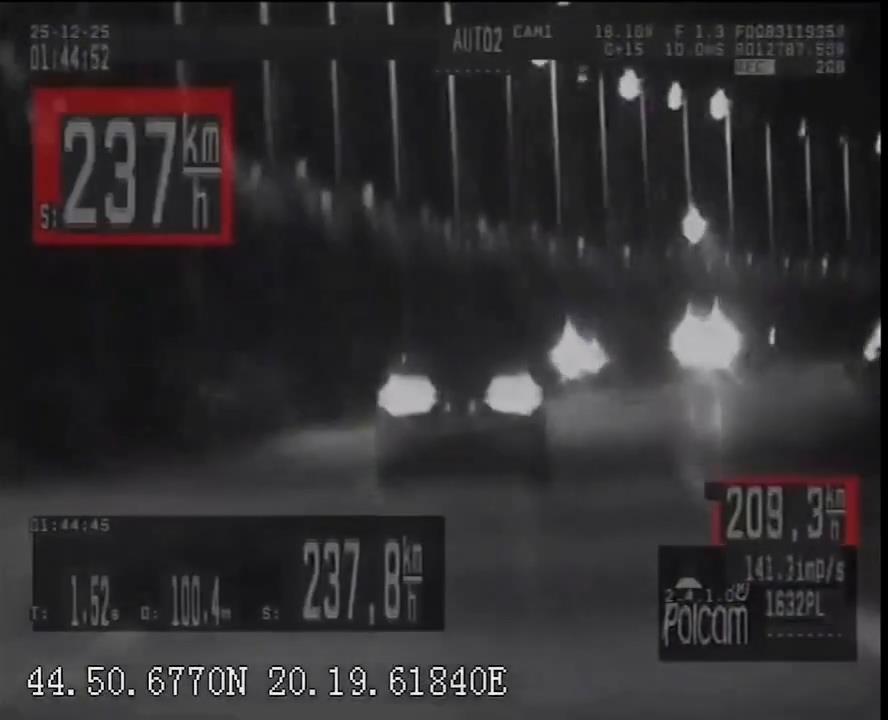 Pripadnici Ministarstva unutrašnjih poslova, Uprave saobraćajne policije, noćas, oko 2 časa, pre.mp4.00_00_14_14.Still005.jpg