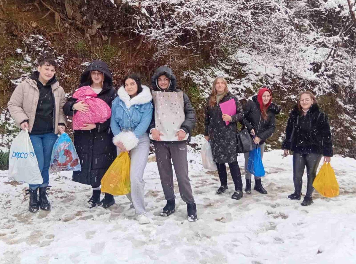 poseta drugarici.jpg