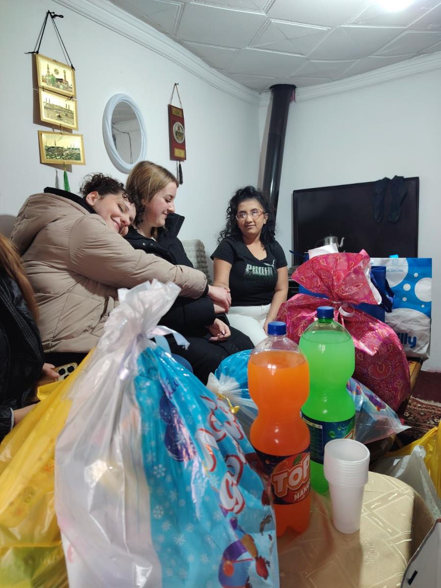 poseta drugarici2.jpg