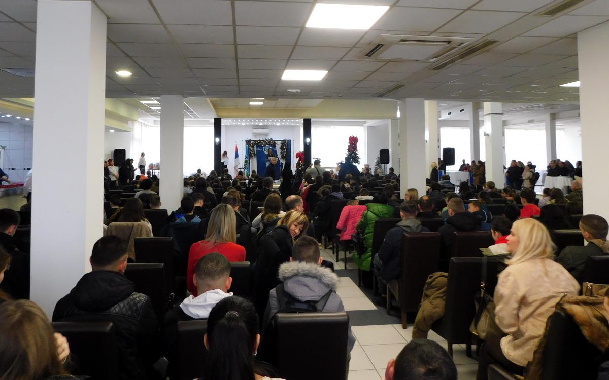 LOZNICA - Prijem za školarce.JPG