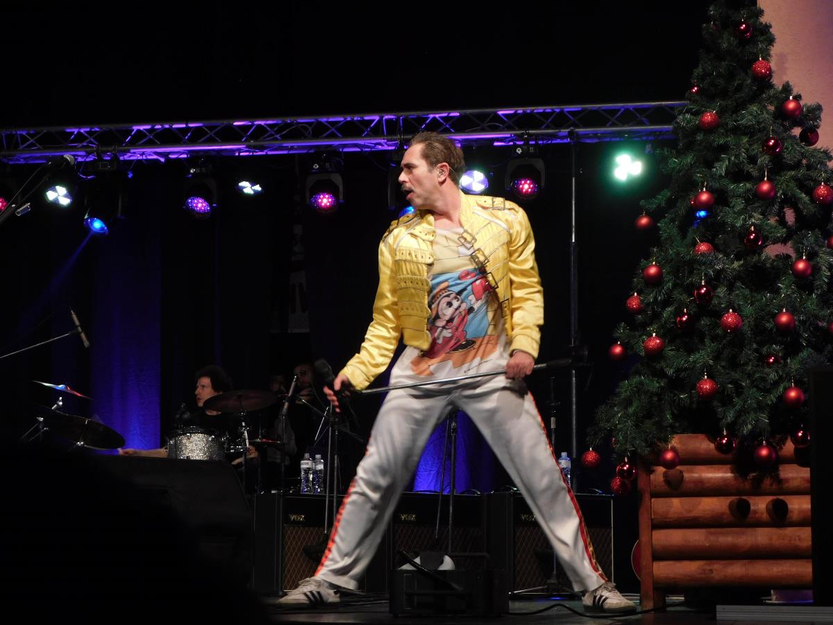 LOZNICA - Podsetili na večne pesme.jpg