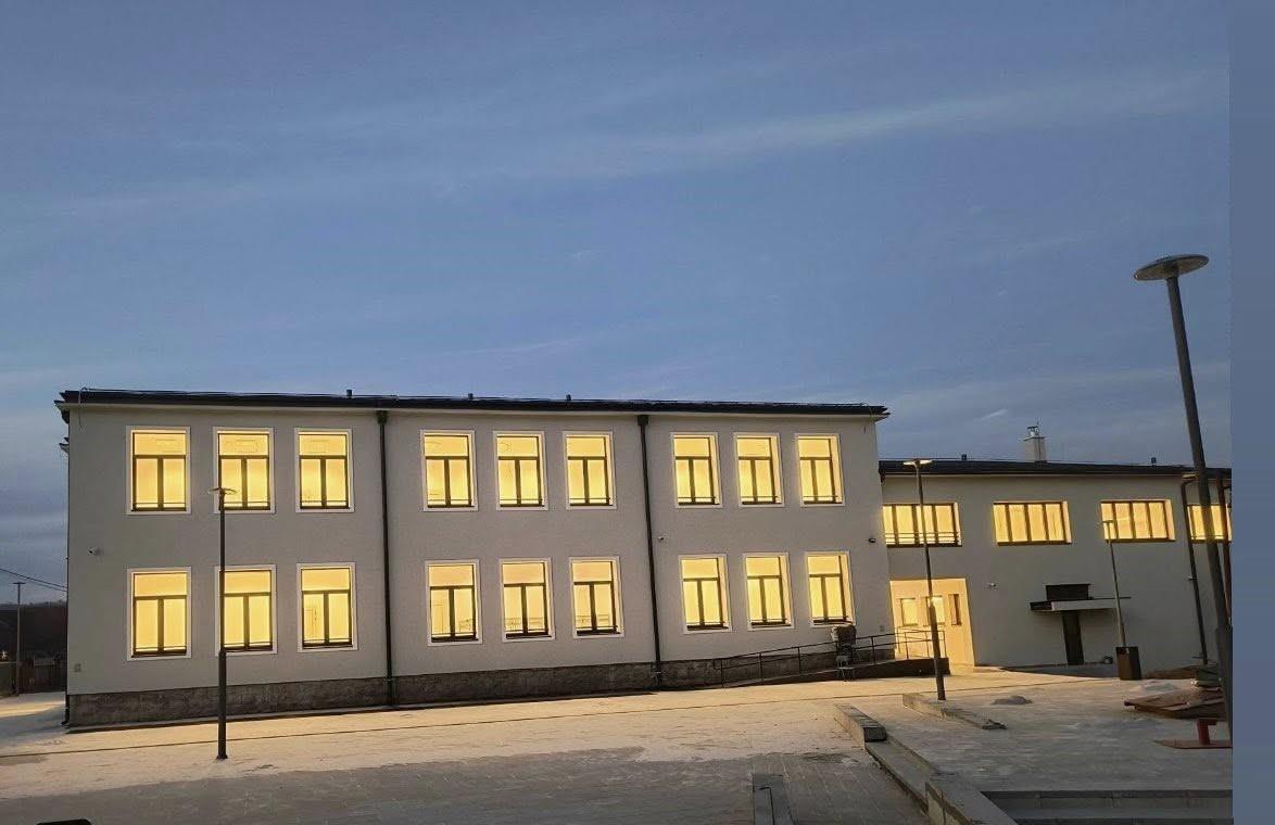 OŠ u Velikoj Drenovi.jpg