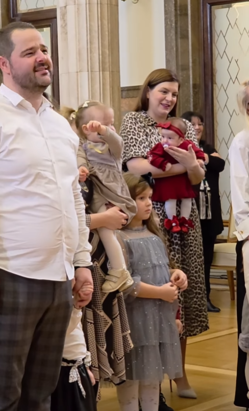 Aleksandar Vučić (7).png