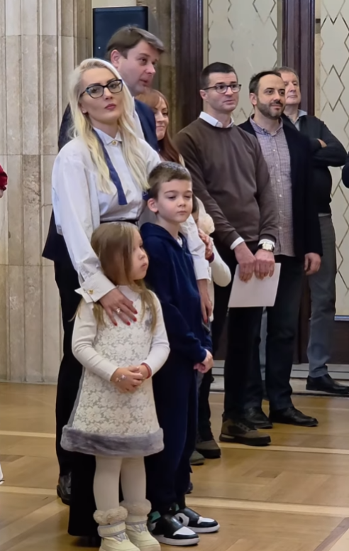 Aleksandar Vučić (8).png