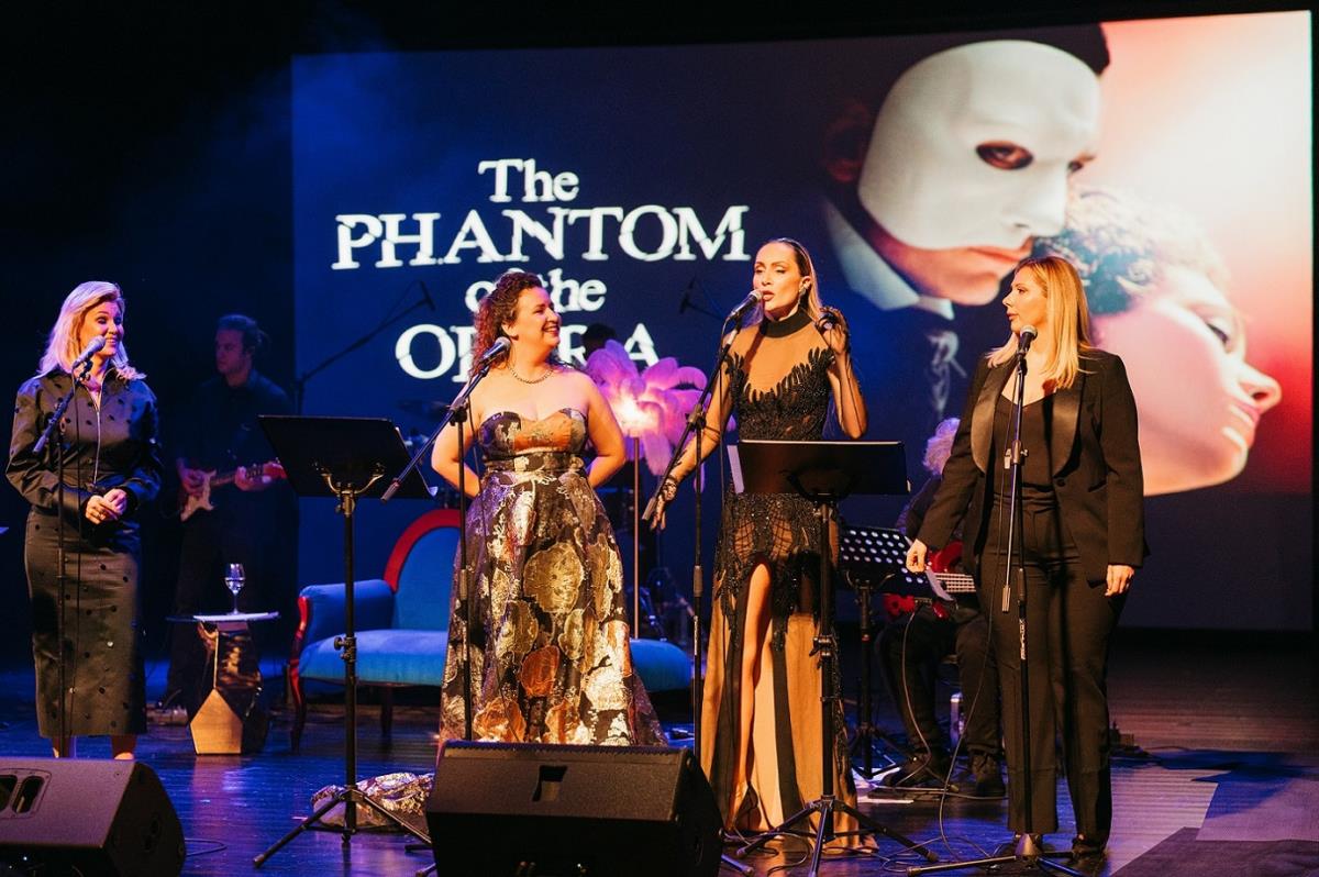 Koncert Lene Kovačević u Zvezdara teatru, gosti Marija Jelić, Jelena Gavrilović, Marija Blagojević