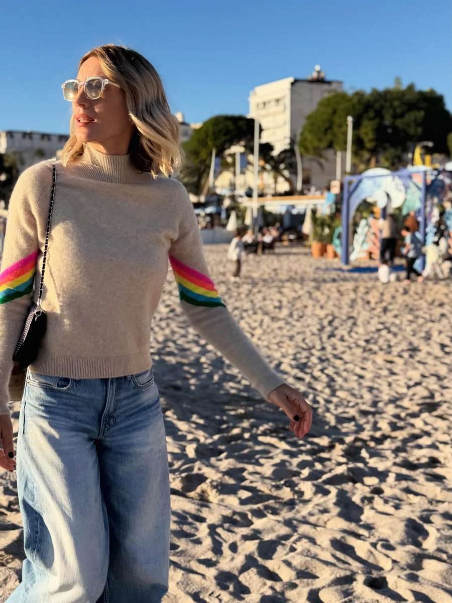 Sunce, kiseli kupus s kobasicom na bozicnom marketu, pastis i prednovogodisnja euforija 🎄✨.jpg