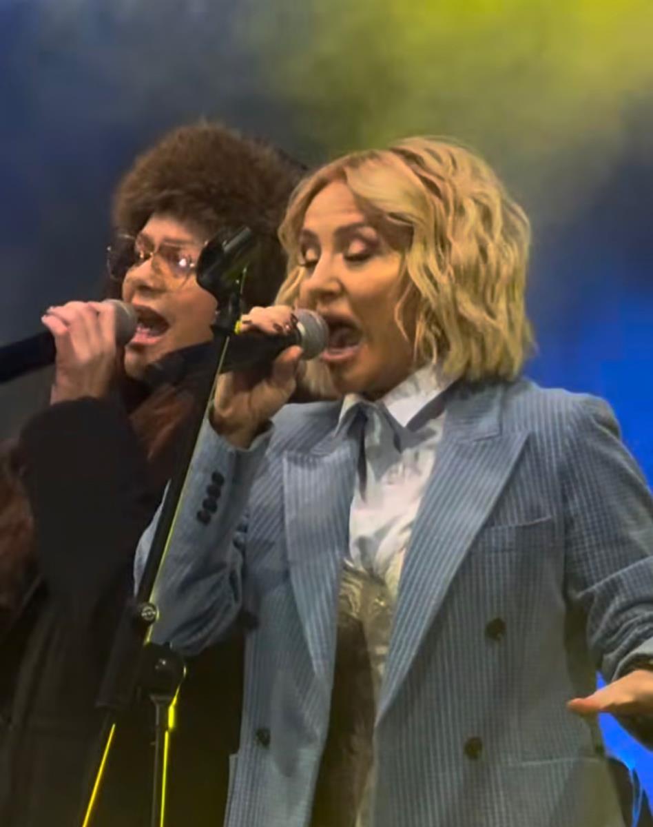 ZANA I TAP 011 ODUŠEVILI SVOJIM HITOVIMA U BUDVI: Žika za čitaoce Kurira imao bezobraznu želju za 2026, šokiraćete se šta čujete (FOTO/VIDEO)