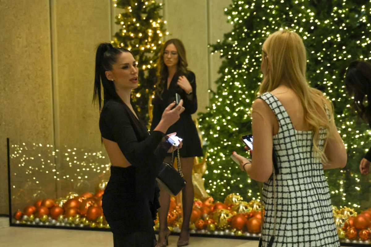 paparaco: Kristina Beronja, bivša devojka Draška Stanivukovića u Beogradu slavi Novu godinu