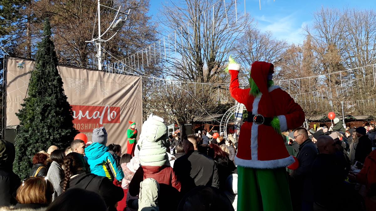 LOZNICA - Grinč na štulama.jpg