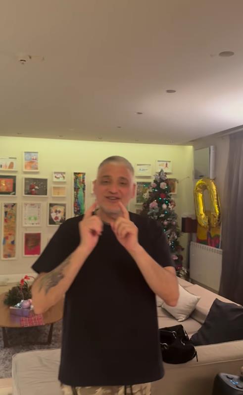 Ana Bekuta kod Čede Jovanovića i Aleksandra Kosa u stanu