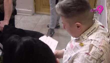 Jovana Tomić Matora plače dok čita čestitke porodice