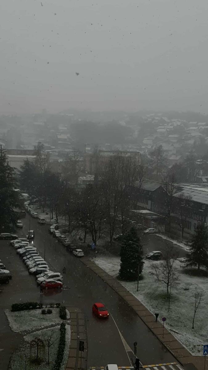 LOZNICA - Vlažni kolovozi.jpg