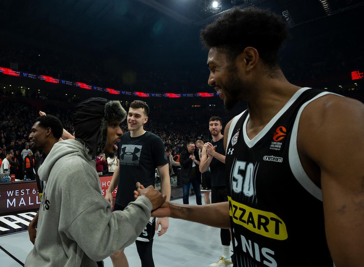 Džejms Naneli i Bruno Kaboklo