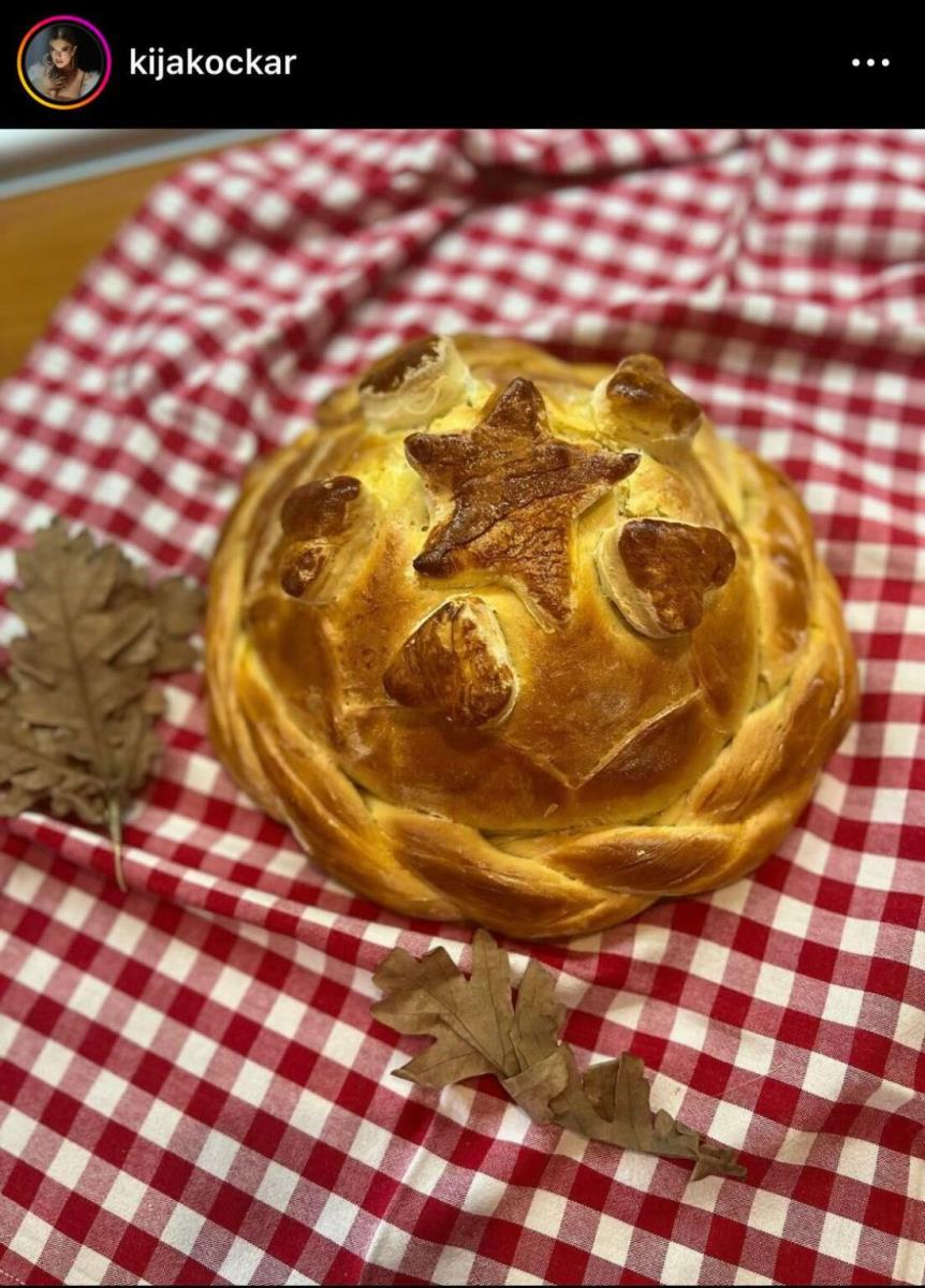 POZNATE DAME SVAKE GODINE MESE ČESNICU! Ponosno ih pokazuju: Ovako su ranije izgledale njihove trpeze