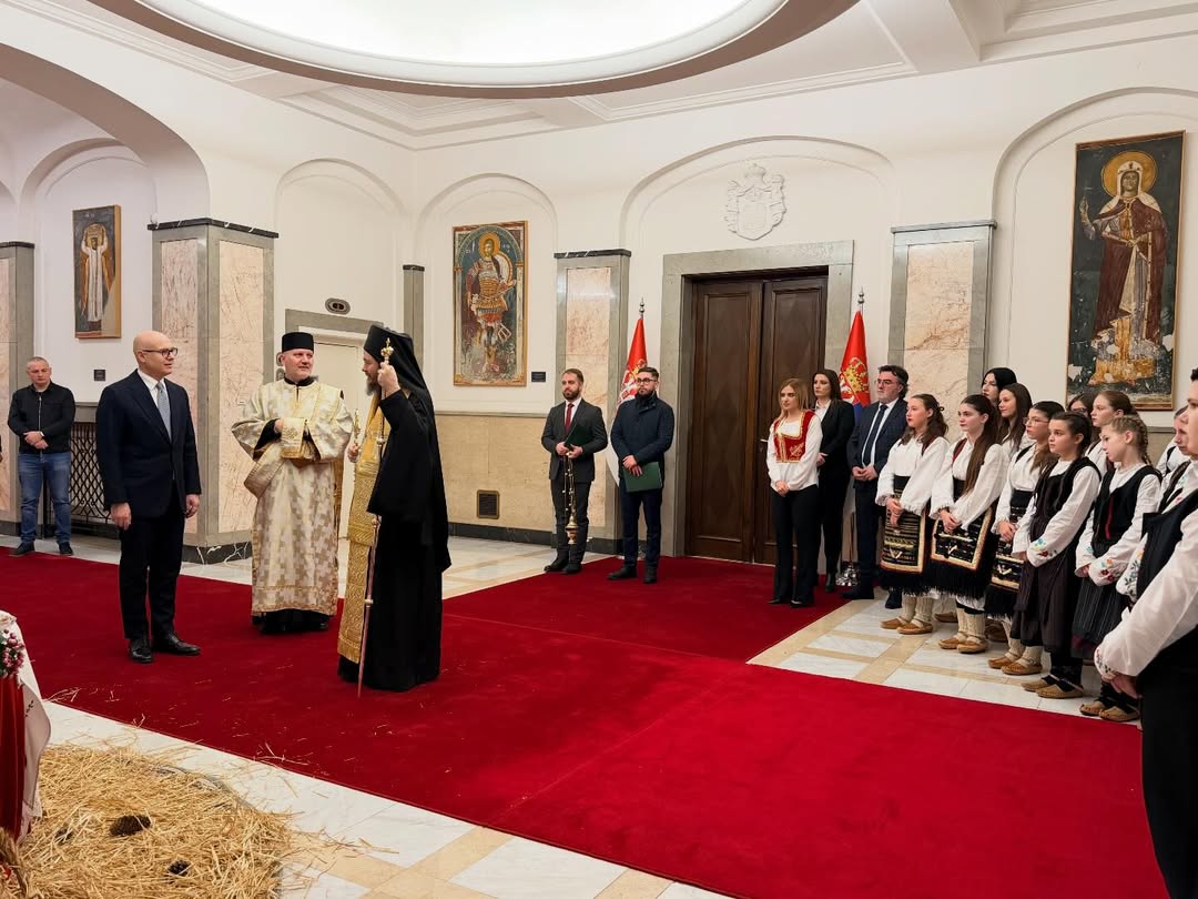 Нека нас радост Божића ојача и буде нам инспирација за даље очување мира, толеранције и братске  (7).jpg