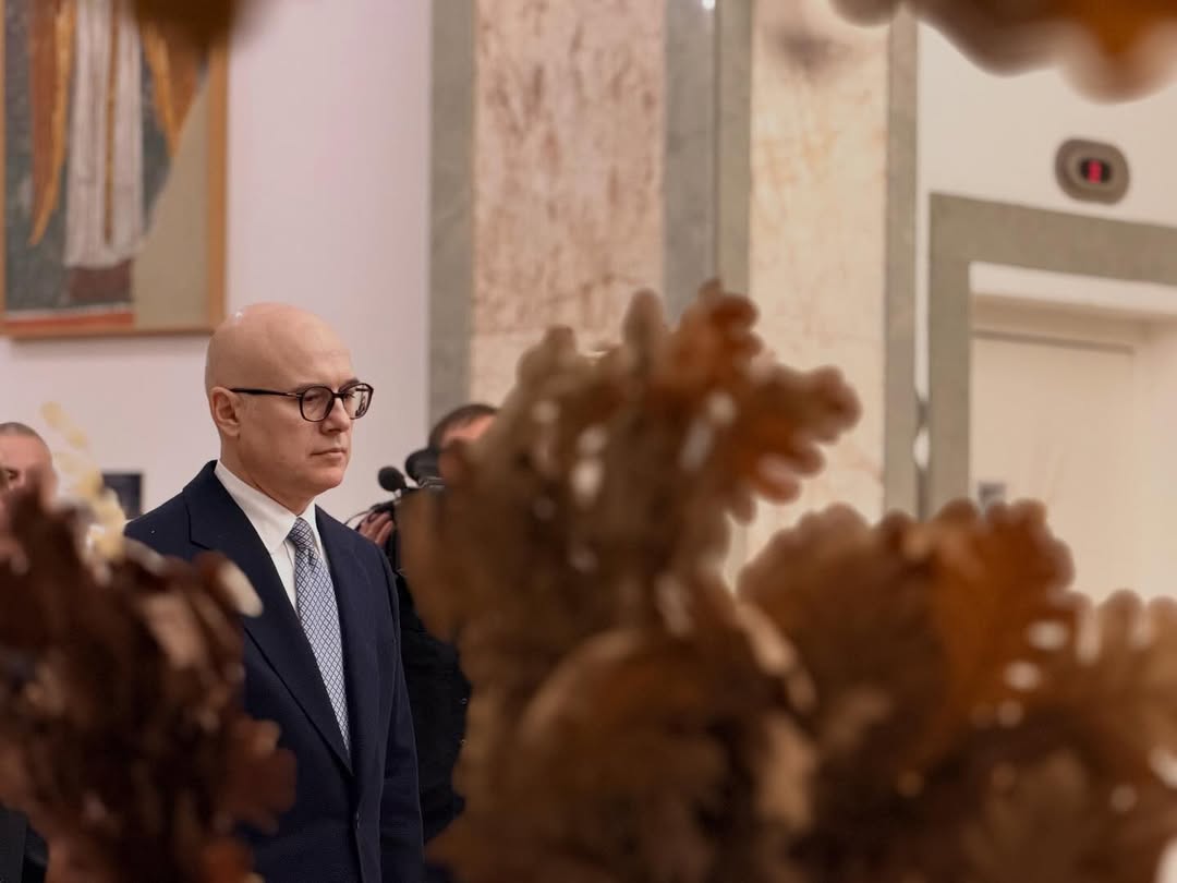 Нека нас радост Божића ојача и буде нам инспирација за даље очување мира, толеранције и братске  (6).jpg