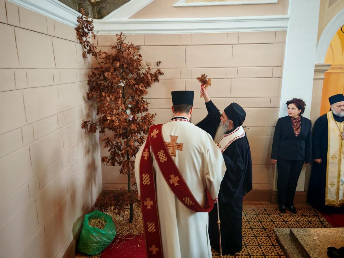 Unošenje Badnjaka 3.jpg