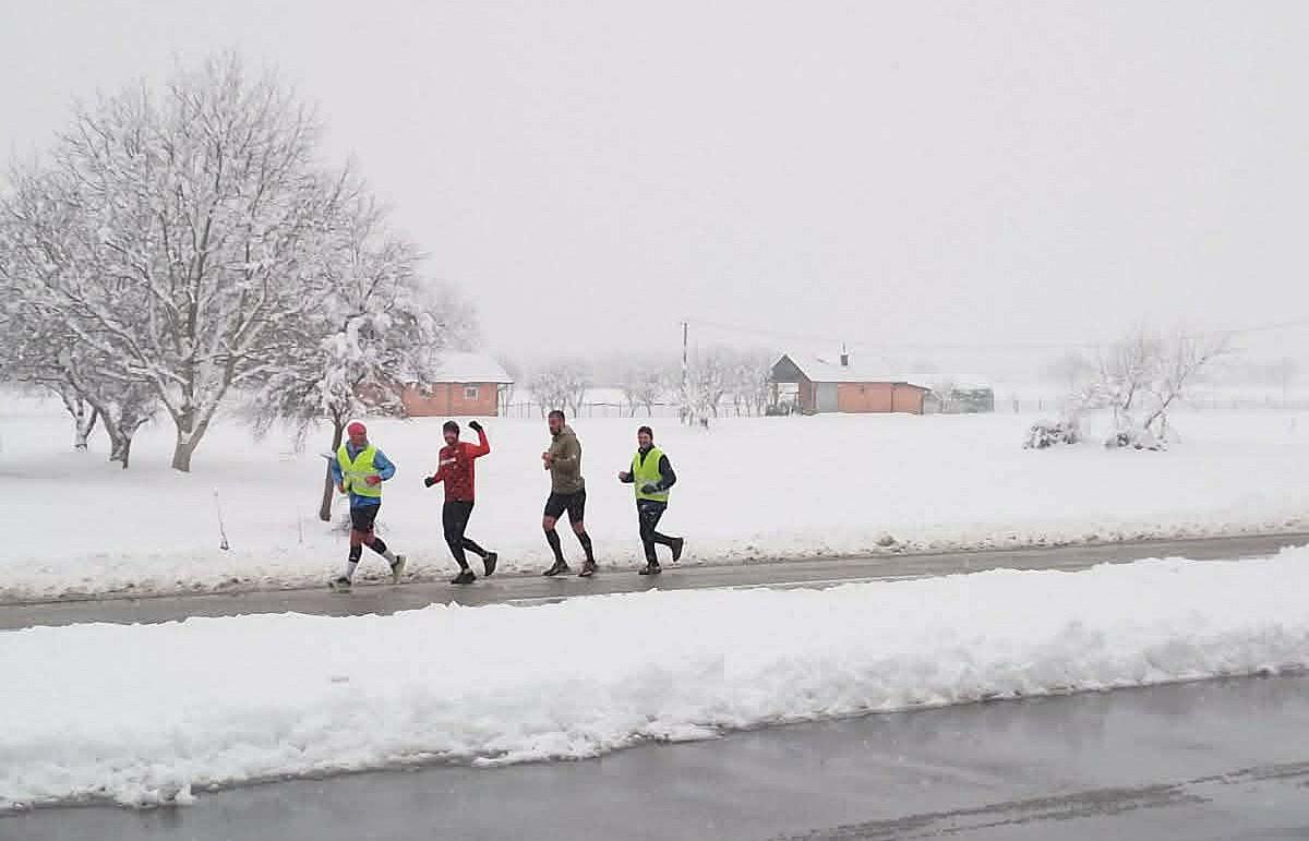 LOZNICA - Na putu.jpg