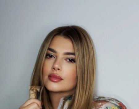 KIJA KOCKAR SE OGLASILA ZA KURIR NAKON VERIDBE! Evo šta za nju znači prsten od 10.500€ - Imam najlepši...