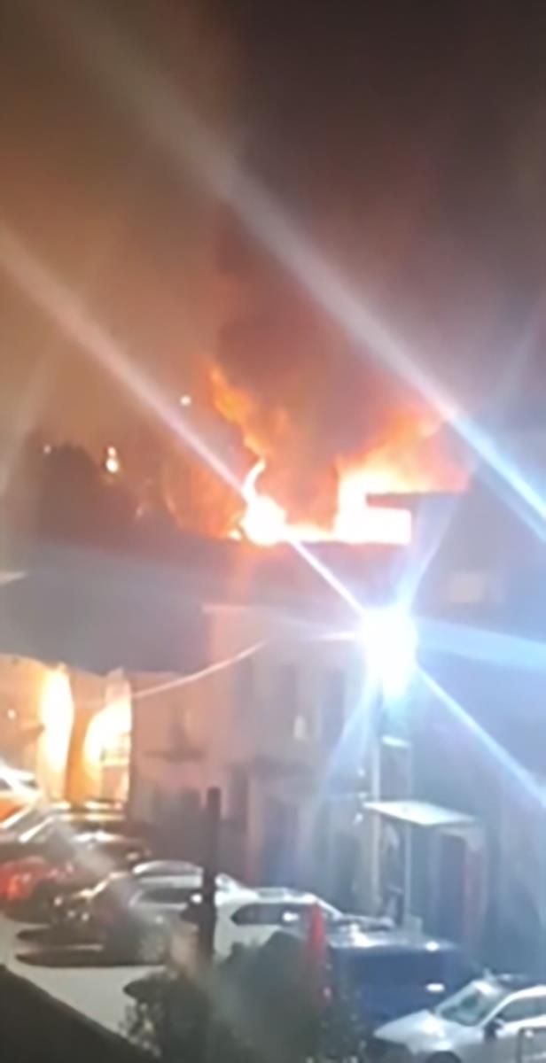 Požar Tirana (3).png