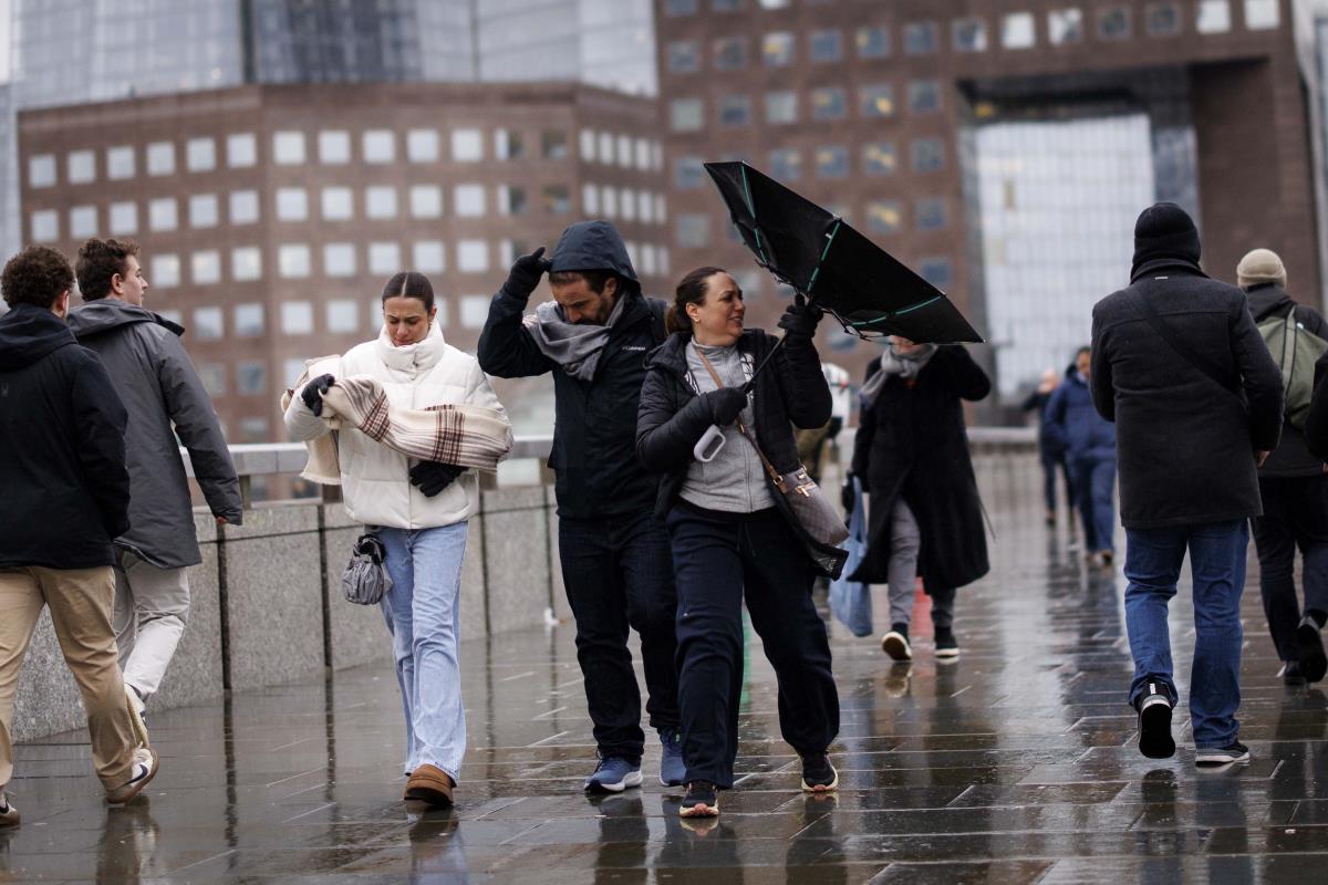 x02 EPA Tolga Akmen copy.jpg