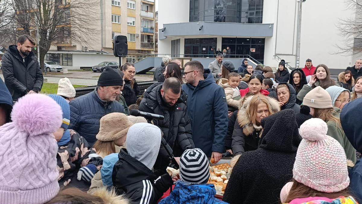 Božićna česnica 2.jpg