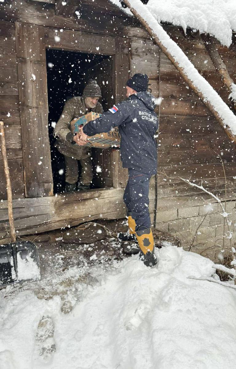 vanredna situacija MUP sneg (2).jpg