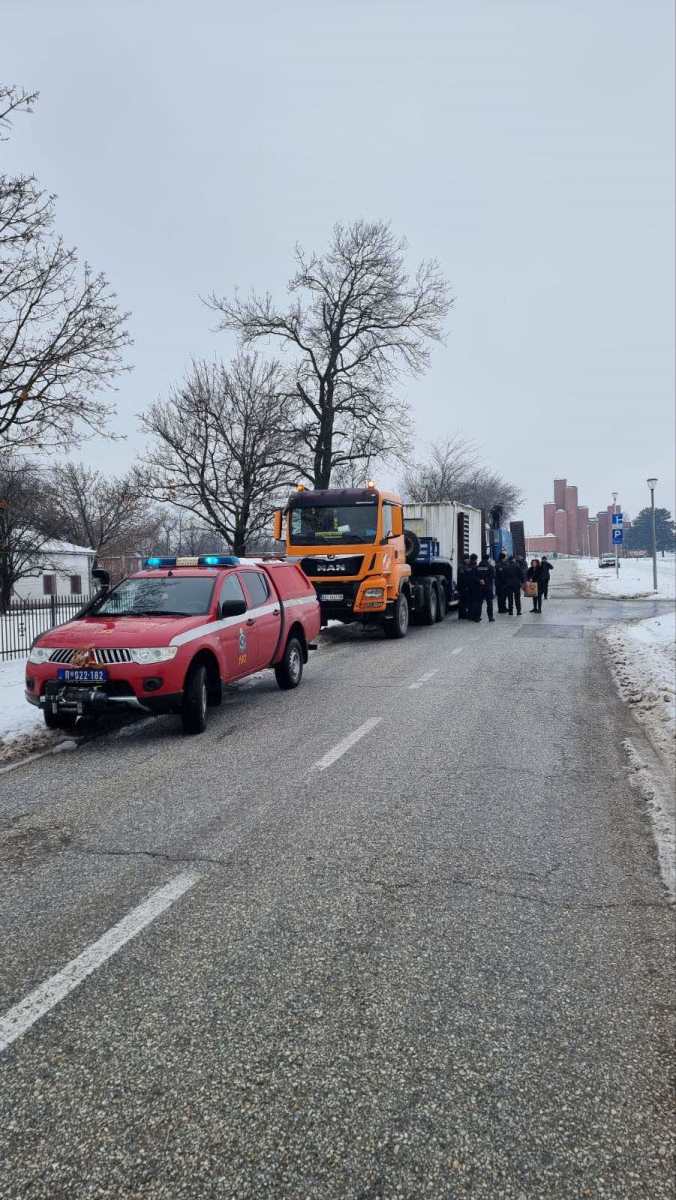 IMG-829f93a6c266667006ea58f1f06a2569-V (1).jpg