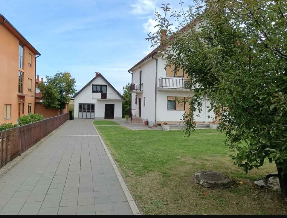 Kuća u Lazarevcu (7).jpg