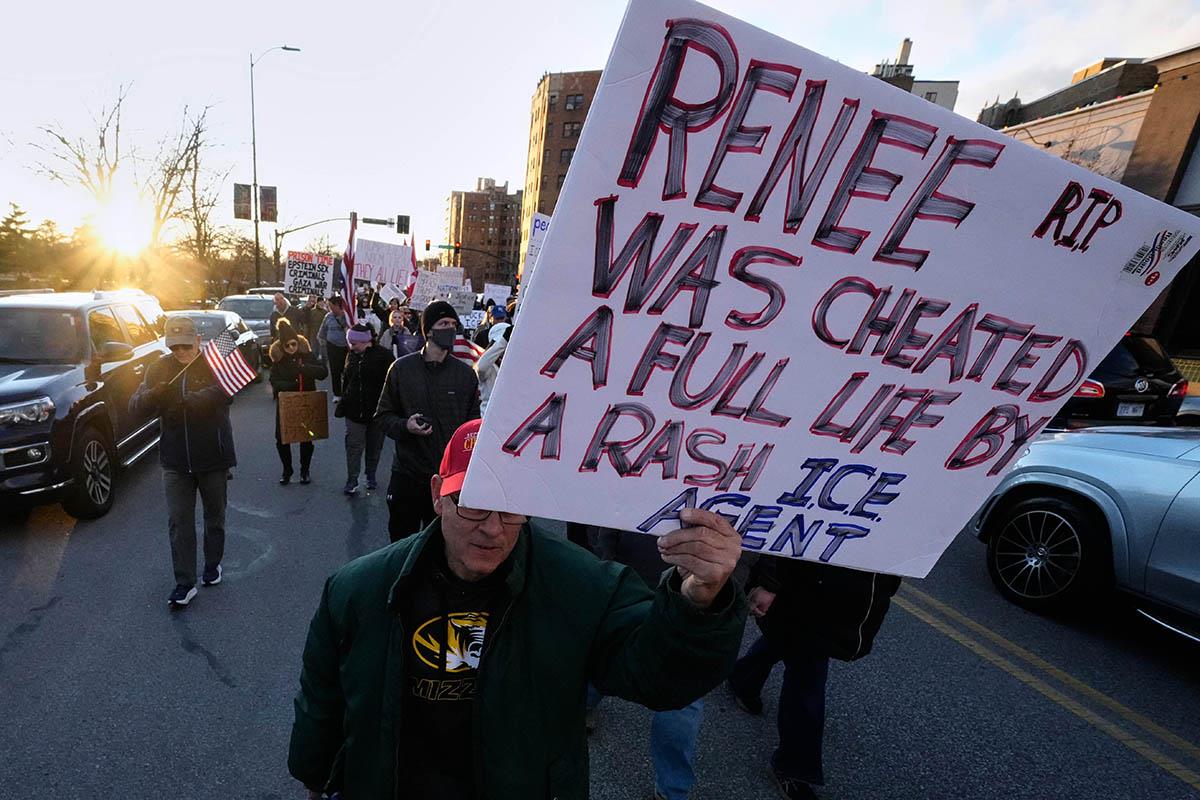 Protest Amerika USA ICE Ubistvo žene  (7).jpg