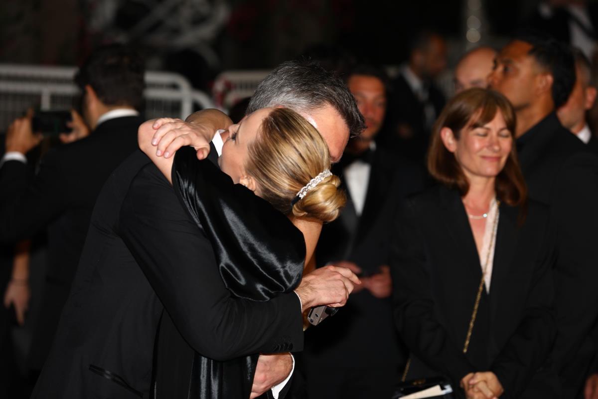 Dženifer Lorens sa suprugom, galeristom Kukom Maronijem