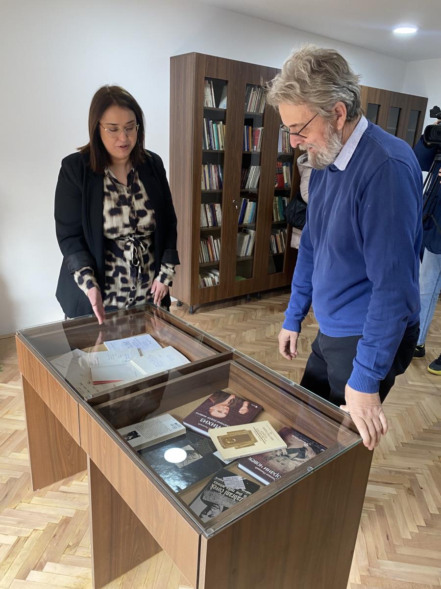 Foto NB Miloš Trebinjac - Bajina Bašta - Biblioteka - zbirka Radovana Popovića (12).jpg