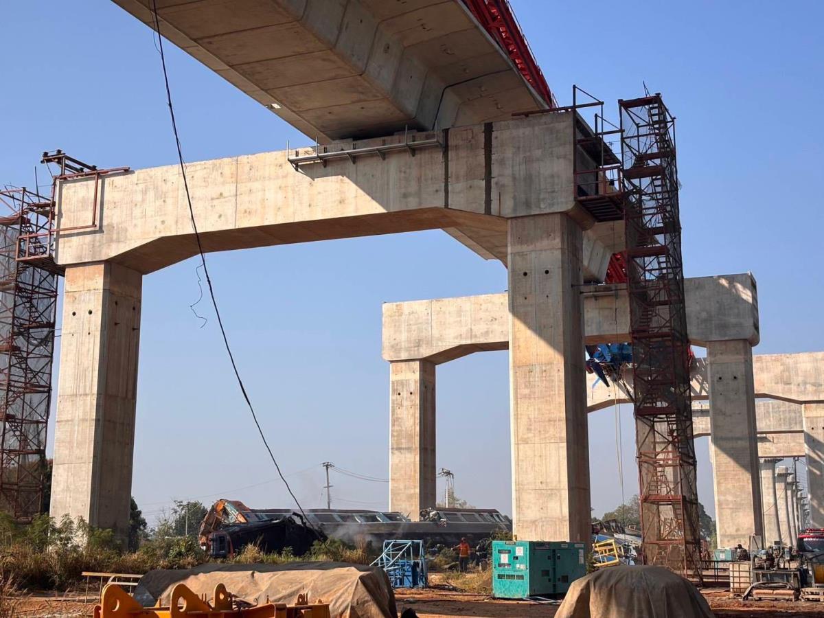 Tajland03 EPA State Railway Of Thailand Srt .jpg