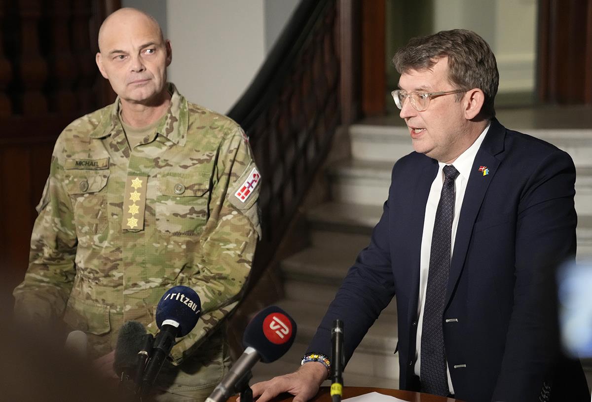 ana01 EPA Sebastian Elias Uth.jpg