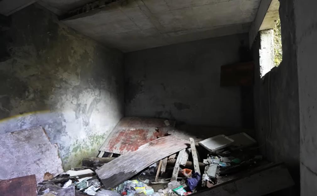 Kuća na planini u Kini - iznutra